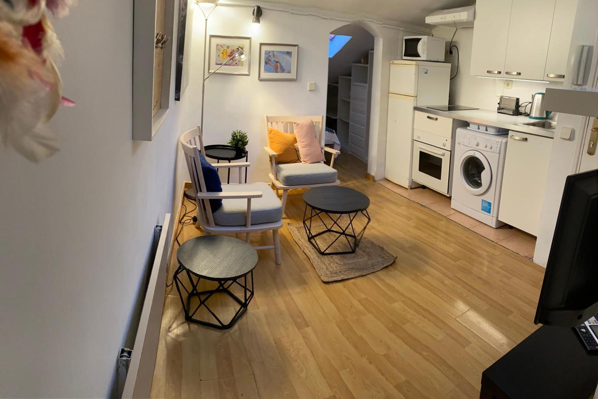 San Bernabe, Apartamento Para 2 En Las Vistillas Junto A Metro Puerta De Toledo 마드리드 외부 사진